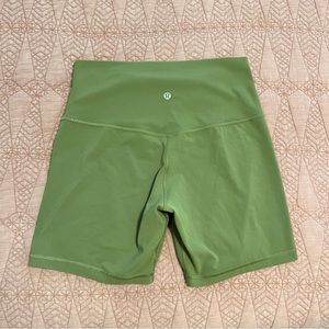 Women’s Lululemon Align High-Rise Short 6”